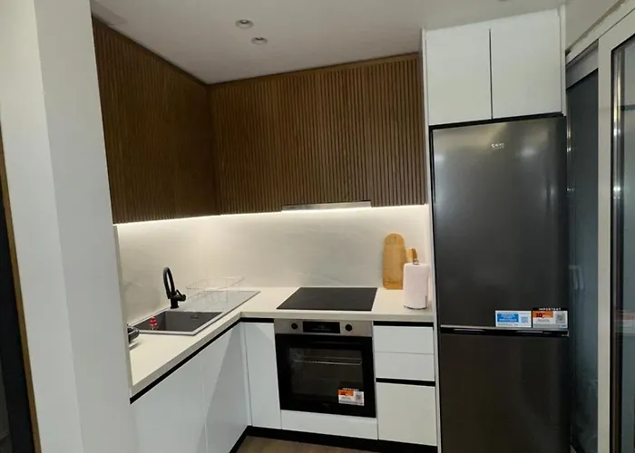 Glar 1 Bedroom M Shyri Apartment Tirana