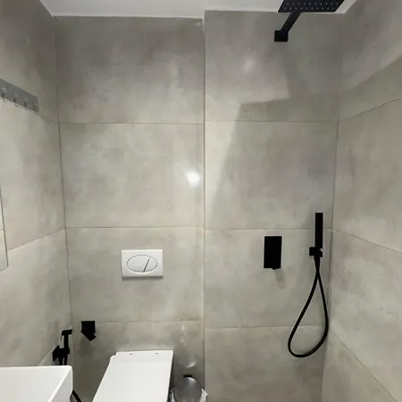 Glar 1 Bedroom M Shyri Apartment